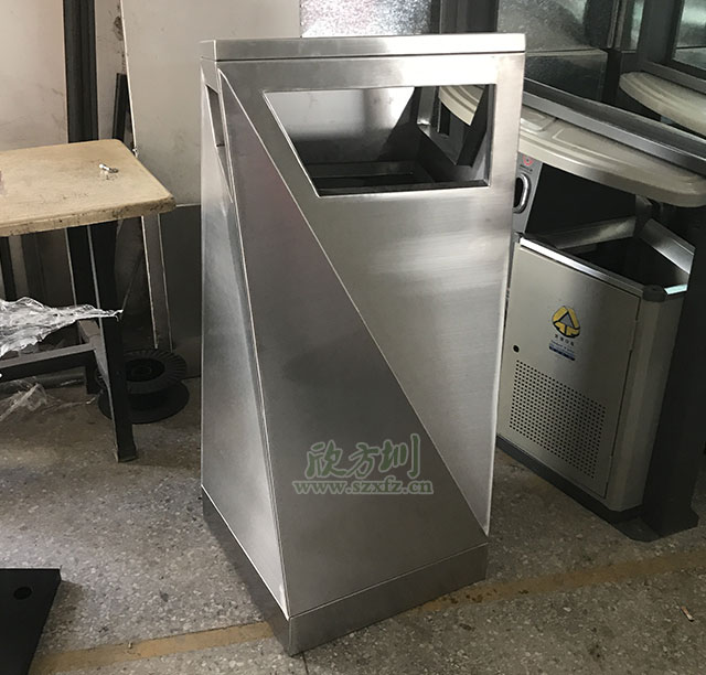上海商场对不锈钢垃圾桶的选择