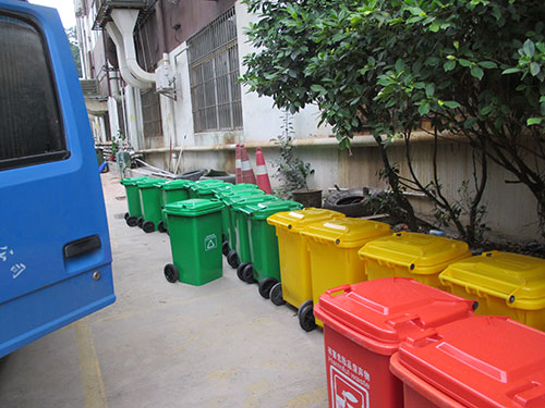 欣方圳塑料垃圾箱 更好的为东莞市民服务