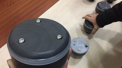 上海試點(diǎn)智能垃圾桶 可裝五倍垃圾滿了自動呼叫環(huán)衛(wèi)工