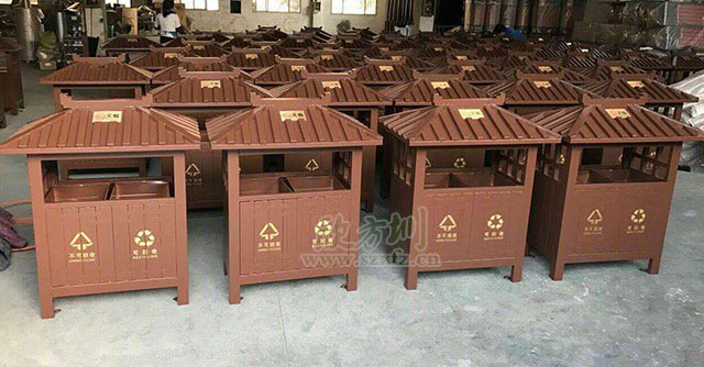 景区古典钢制分类垃圾桶-仿古造型别墅景区垃圾桶批量生产图
