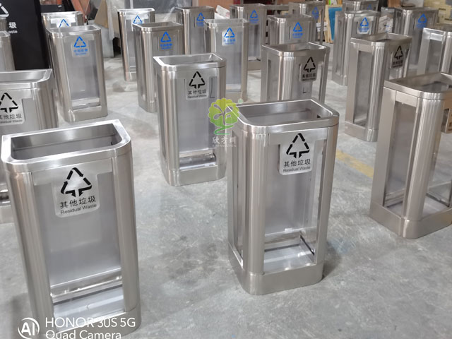 不锈钢地铁防爆垃圾桶-欣方圳车站高铁地铁垃圾桶厂家