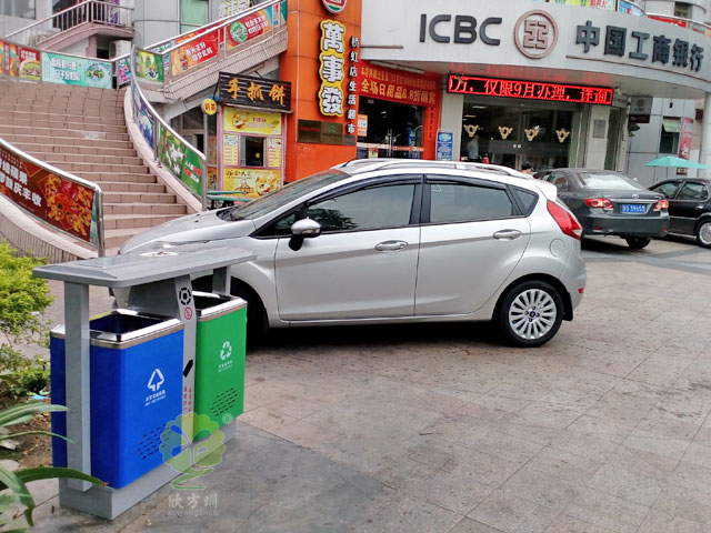 街道户外铁垃圾桶-街道户外铁皮烤漆垃圾桶定制厂家
