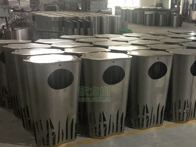 创意异形金属垃圾桶欣方圳工厂生产图