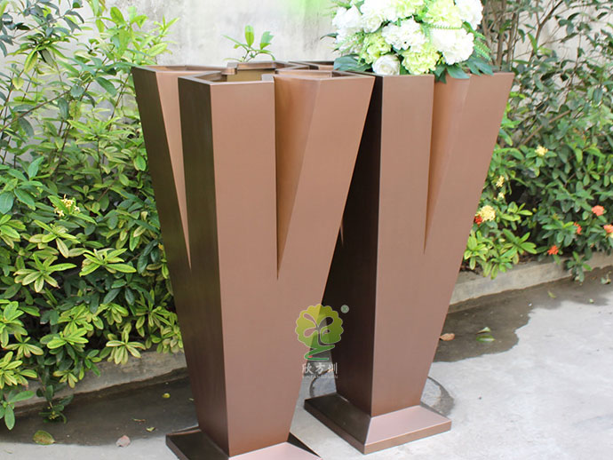 不锈钢高V字形美陈花器电镀高端景观花盆厂家批发