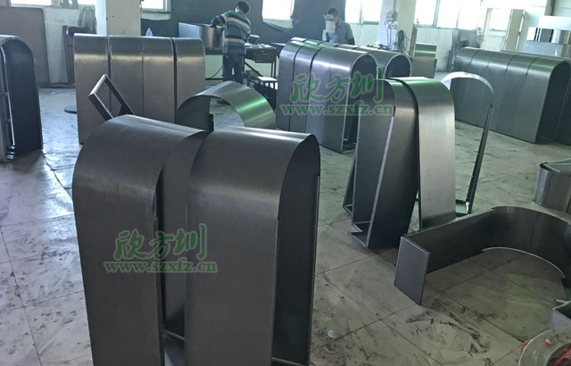 深圳住宅区(含城中村)垃圾分类玻金塑纸垃圾桶欣方圳焊接车间
