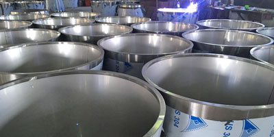 欣方圳不锈钢V形花箱工厂产品批量生产图