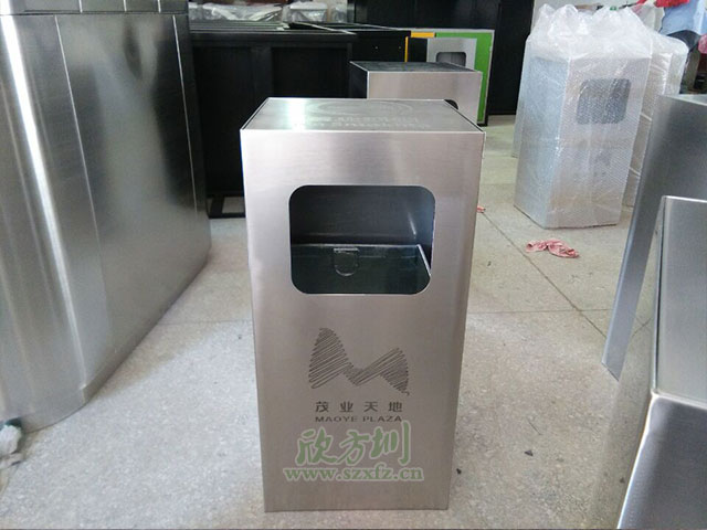 茂业天地商场C60不锈钢果皮箱生产图