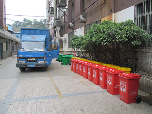 欣方圳塑料垃圾箱 更好的为东莞市民服务