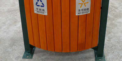 小区钢木分类垃圾桶