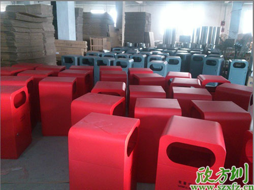 欣方圳钢板喷塑垃圾桶再次发往广东河源