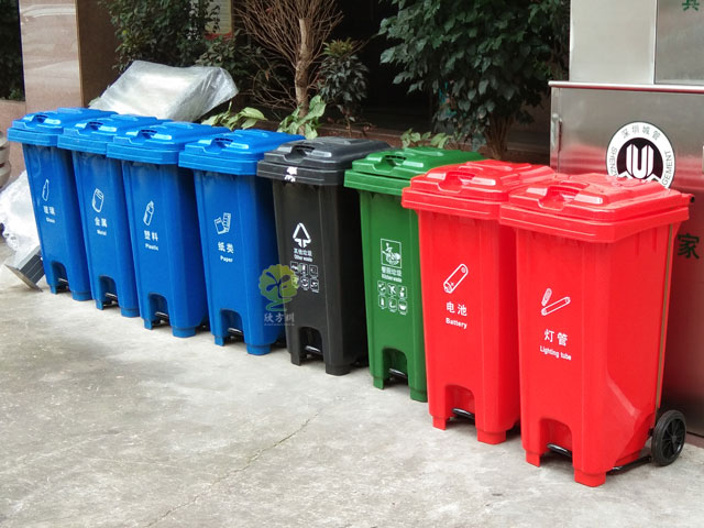 龙岗区城中村垃圾集中分类投放点垃圾桶配套宣传栏洗手盆